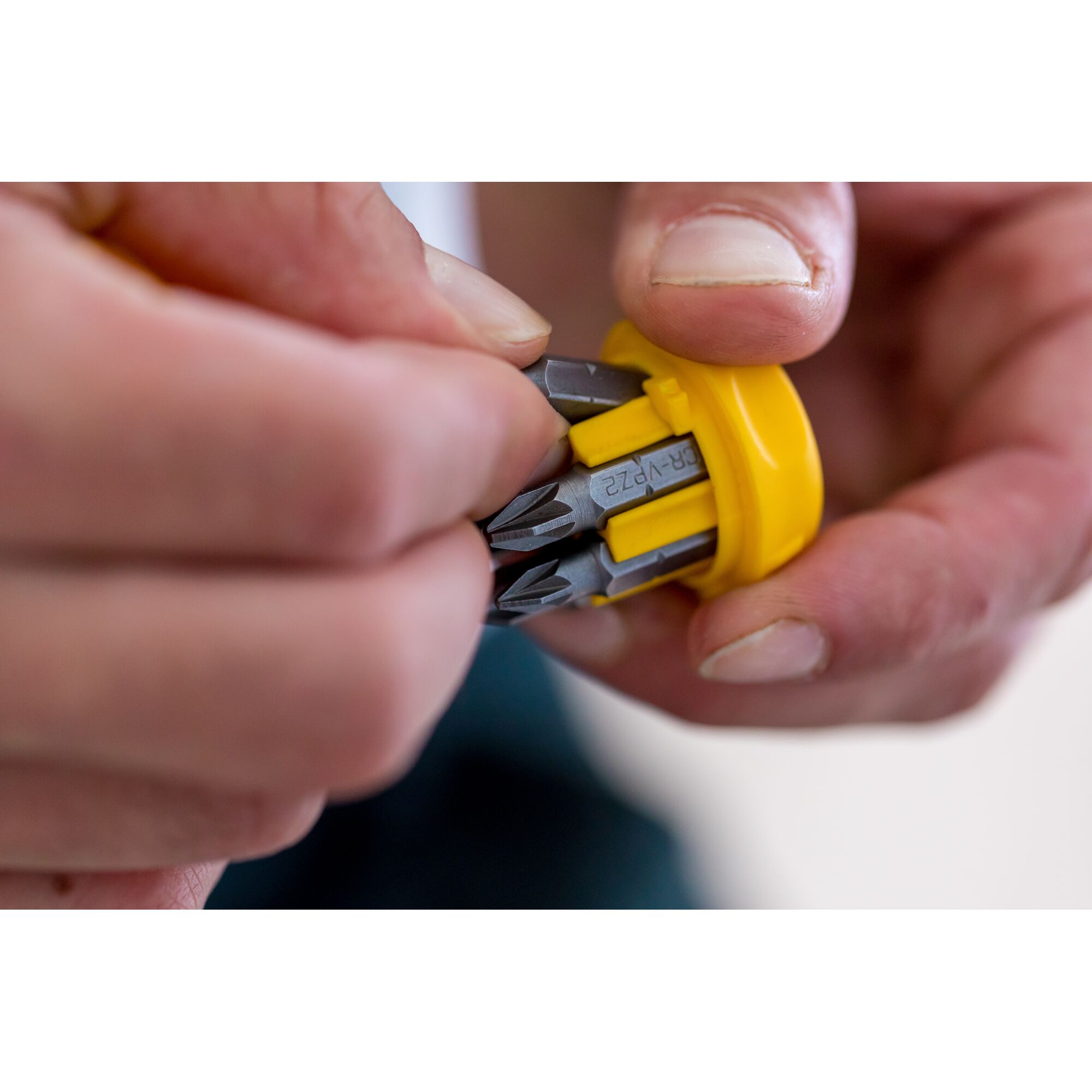 Stanley screwdriver with ratchet + 6 bits