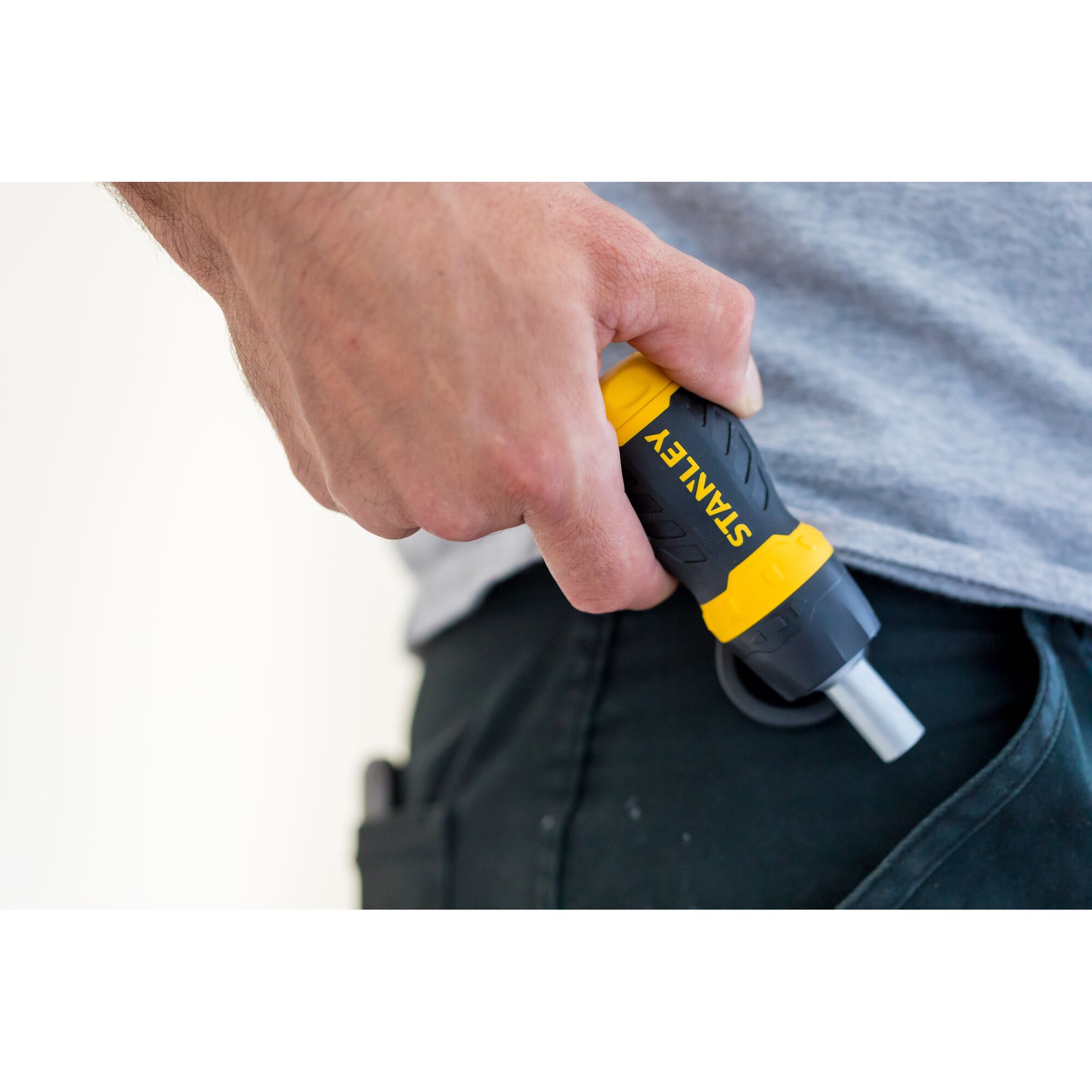 Stanley screwdriver with ratchet + 6 bits