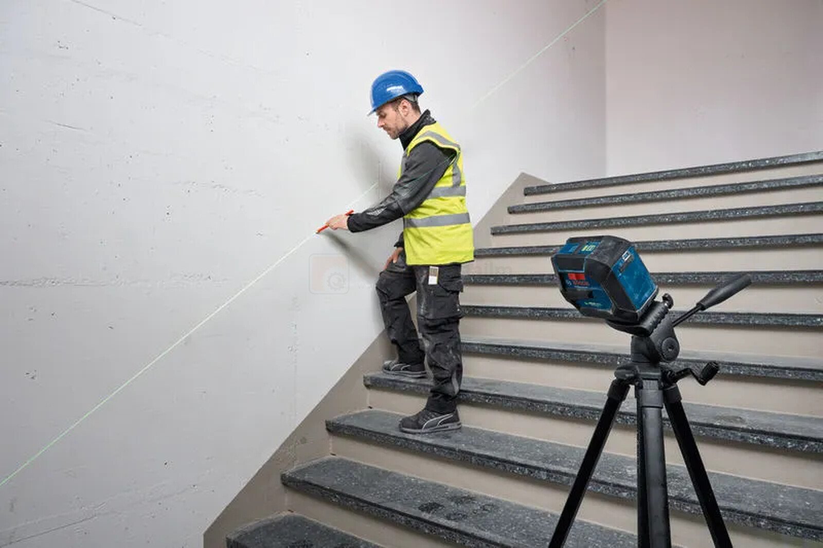 Bosch joonlaser GLL 20-22 G + BA 3.7V 3.0Ah XL A 3