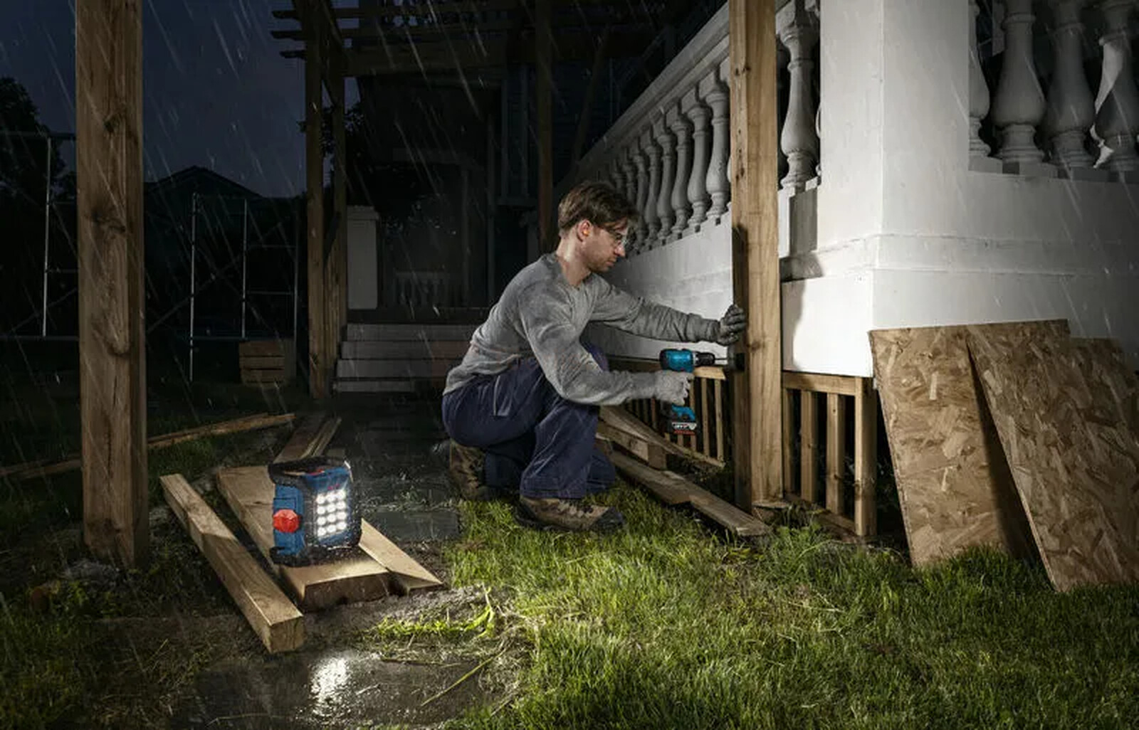 Bosch akulamp GLI 18V-1500, ilma aku ja laadijata