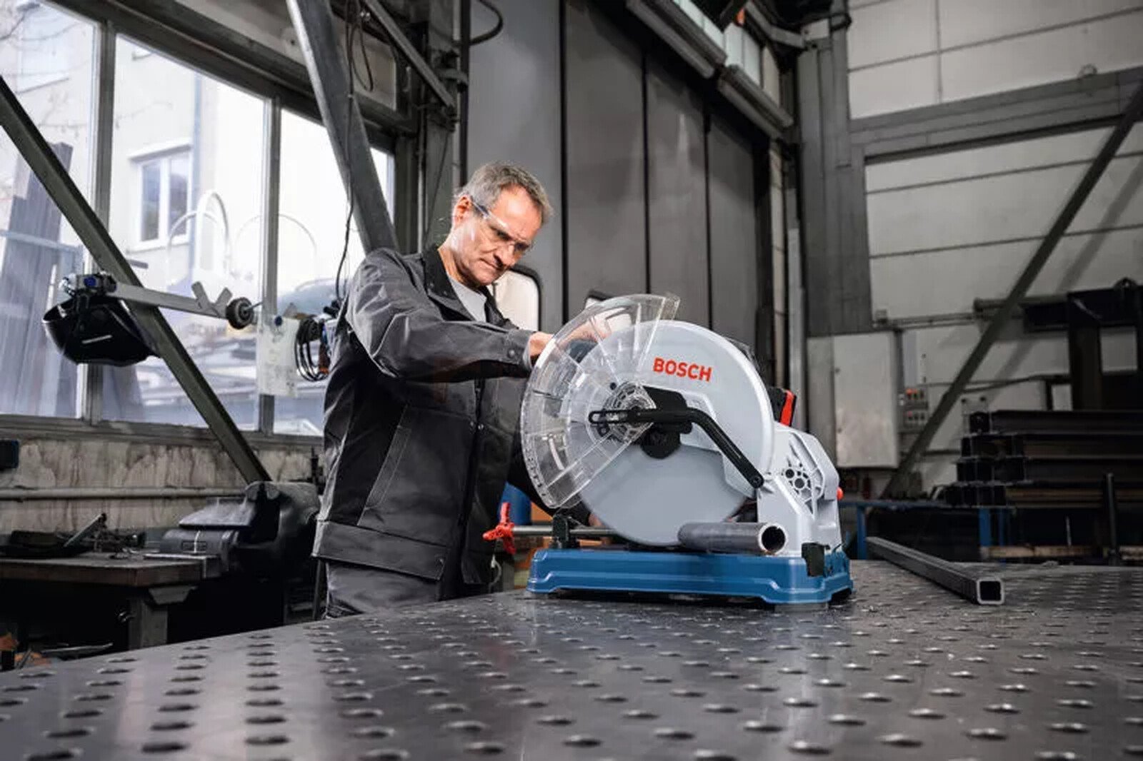 Bosch akumetallilõikur GCD 18V-355 - ilma aku ja laadijata 3