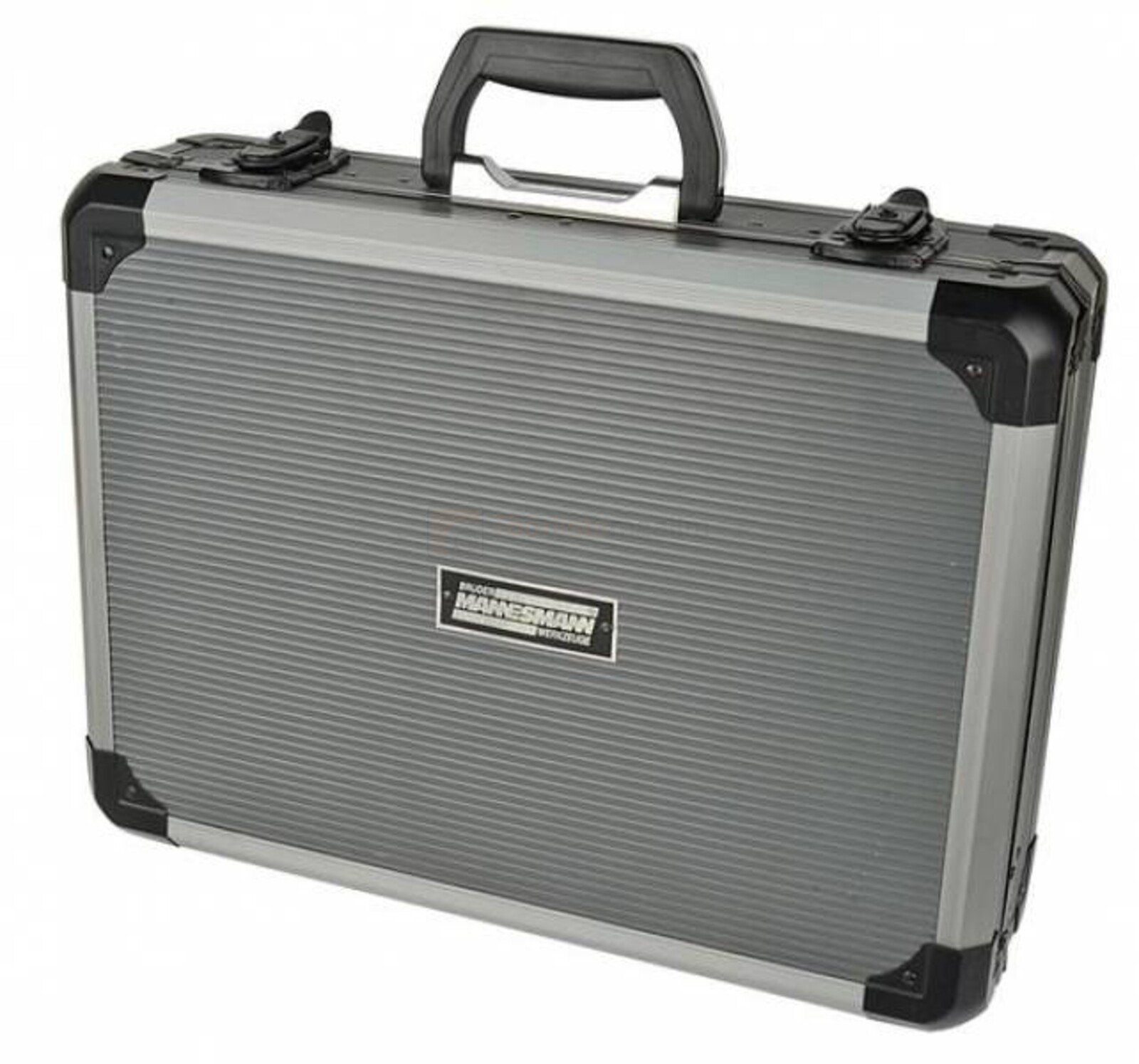 Pildil on Mannesmanni tööriistakomplekt, 133-osaline, mis on pakitud halli kohvrisse.