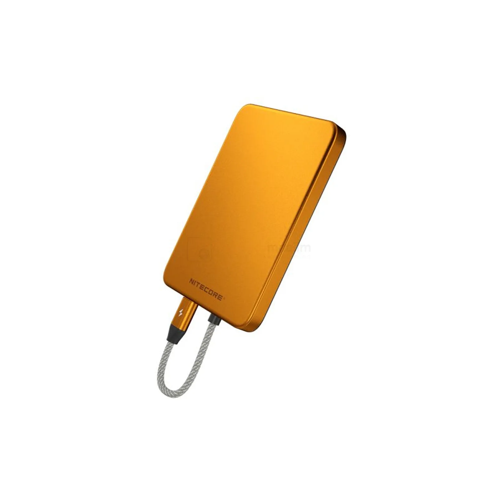 Pildil on näha oranži värvi NITECORE Pocket 5 akupank, millel on ühendatud hall USB-C kaabel.