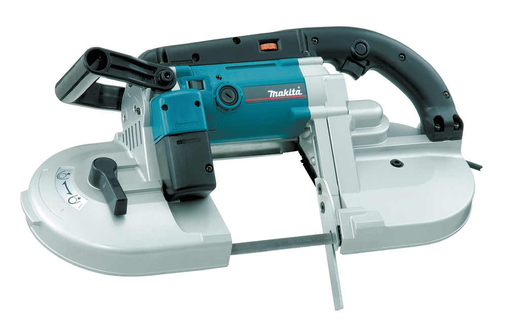 Pildil on Makita kantav lintsaag 2107FK, mida näidatakse valgel taustal.