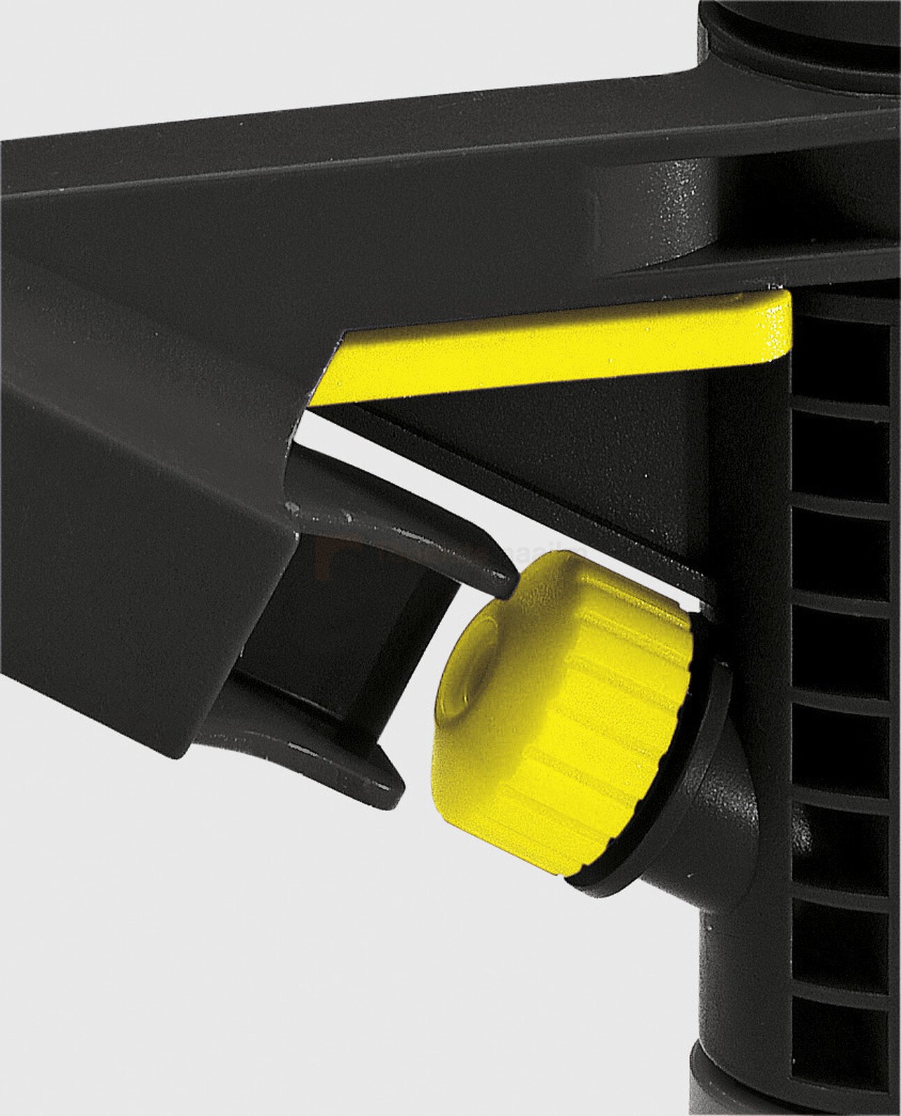 Pildil on Kärcheri pulseeriva ring- ja sektorvihmuti PS 300 detail, kus on näha kollast reguleerimisnuppu ja vihmuti...