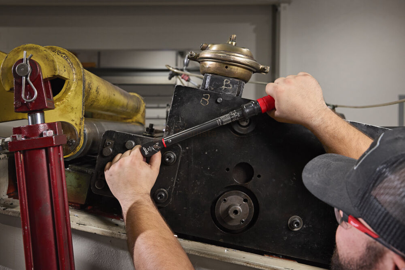 Milwaukee momentvõti 3/8" 20-100 Nm 400 mm