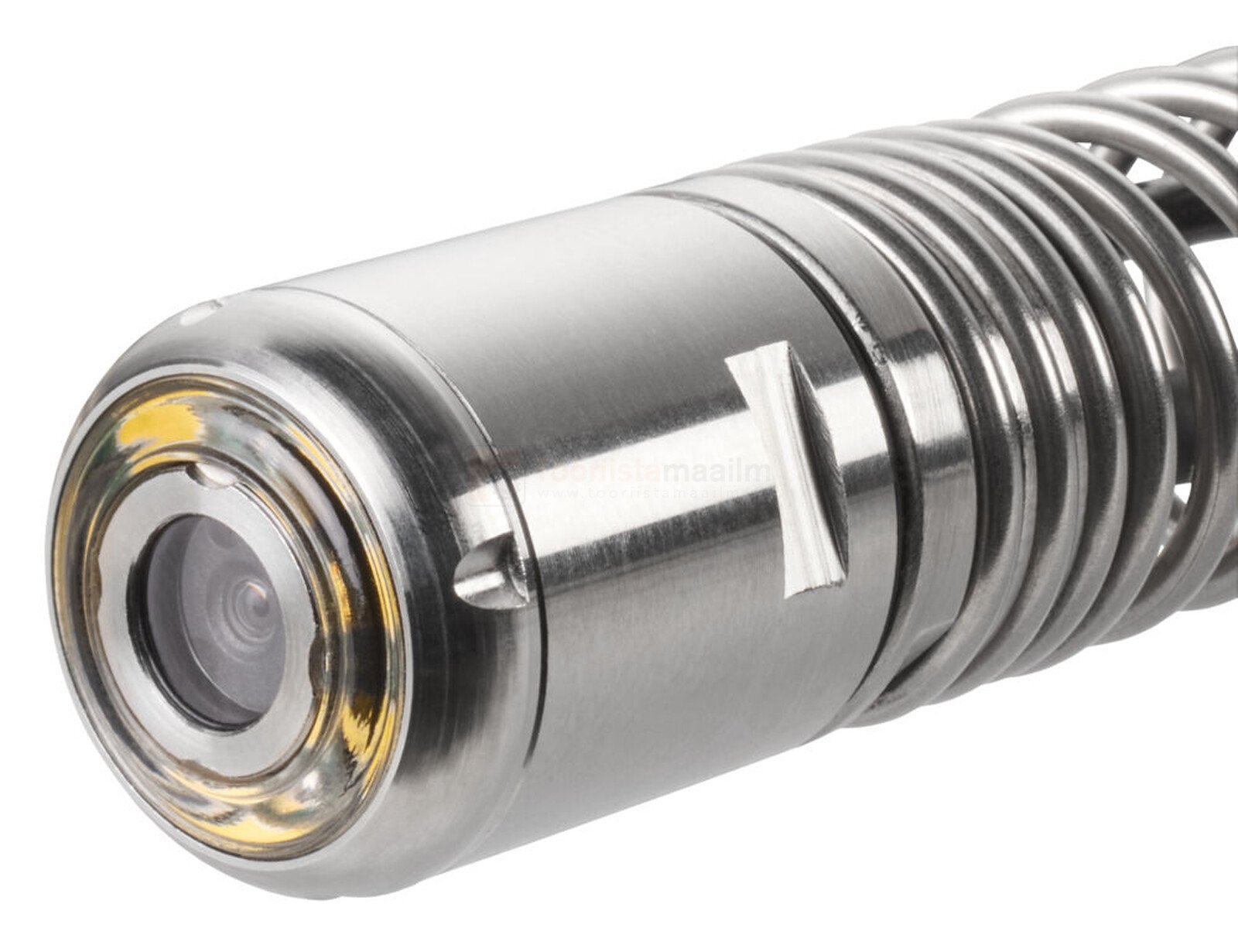 Pildil on Milwaukee kontrollkaamera M12 SICO20-0 pea, millel on näha kaamera objektiiv ja kaitsev spiraal.