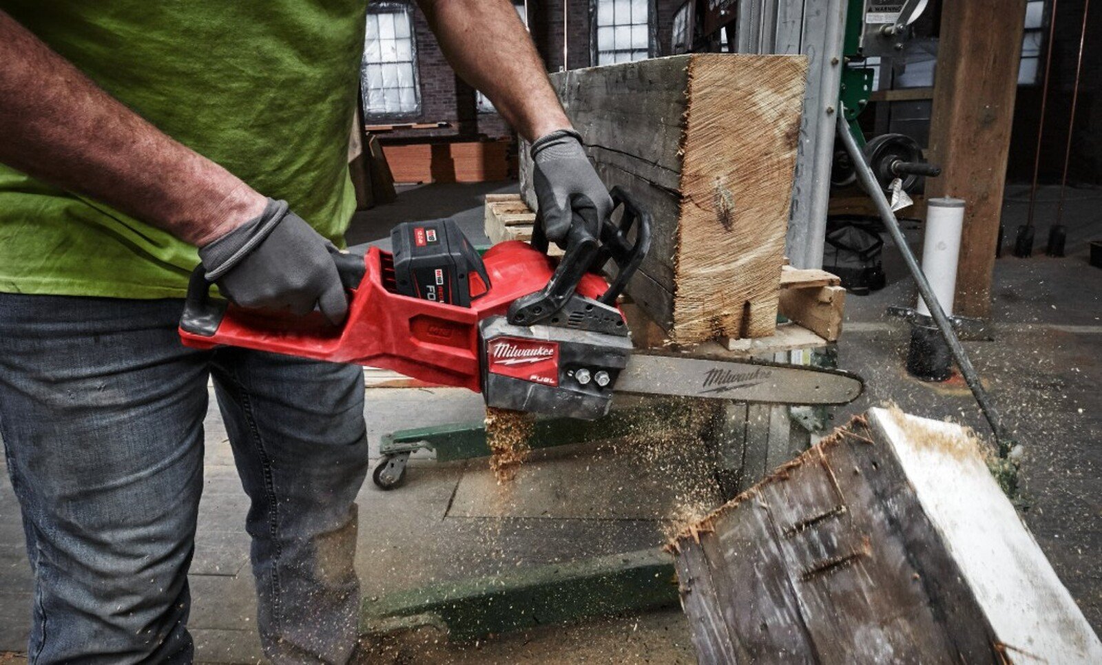 Milwaukee akukettsaag M18 FCHS35-122 - Forge akuga 4