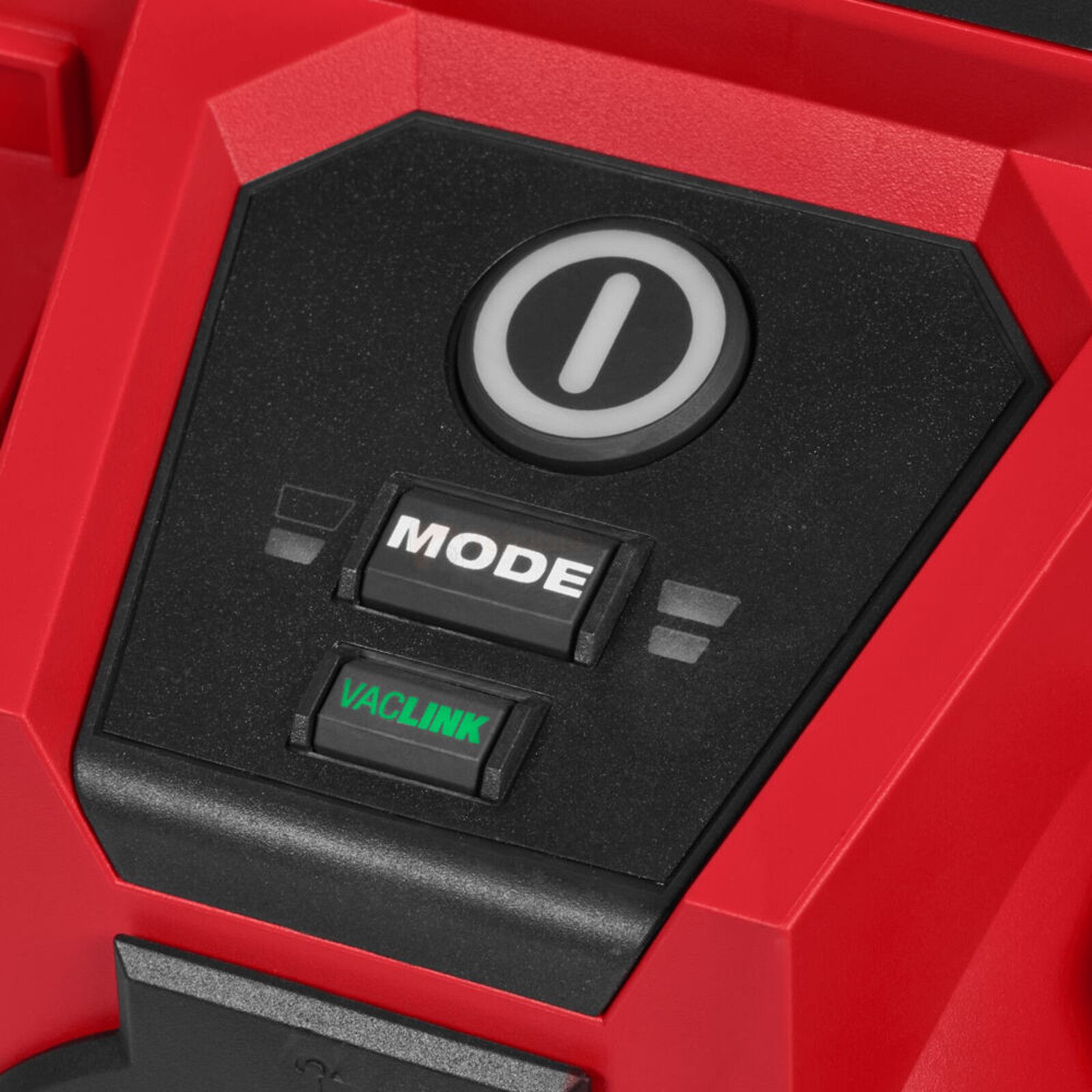 Pildil on Milwaukee akuga vee- ja tolmuimeja M18 F2VC23LG2-0 juhtpaneel, millel on sisse/välja nupp, režiimi nupp ja...