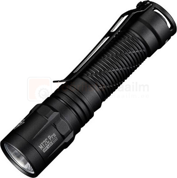 Pildil on Nitecore taskulamp MT2C, mis on kompaktne ja laetav mudel, mille maksimaalne valgusvoog on 1800 luumenit.