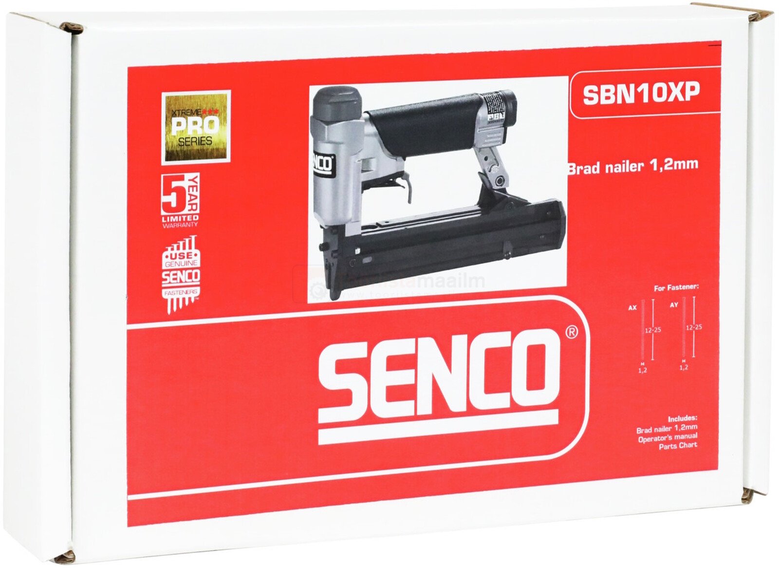 Pildil on valge karp, millel on punane taust ja SENCO logo, ning karbil on näha Senco liistunaelapüstoli SBN10XP pilt.