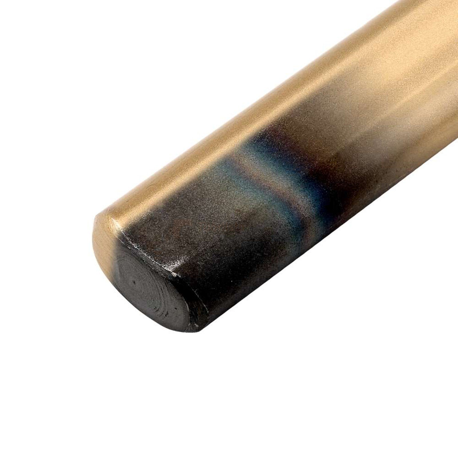 Pildil on Rennsteig lamemeisli ots, millel on näha karastamise jälgi ja tumedat värvimuutust.