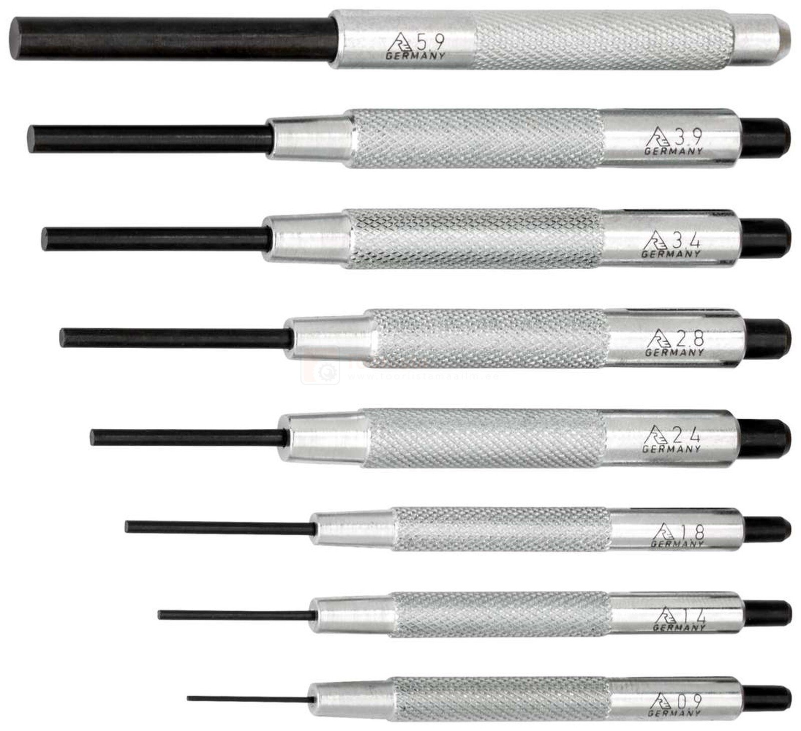 Pildil on Rennsteig juhtpuksiga tihvtitornide komplekt, mis koosneb kaheksast erineva suurusega tihvtitornist.