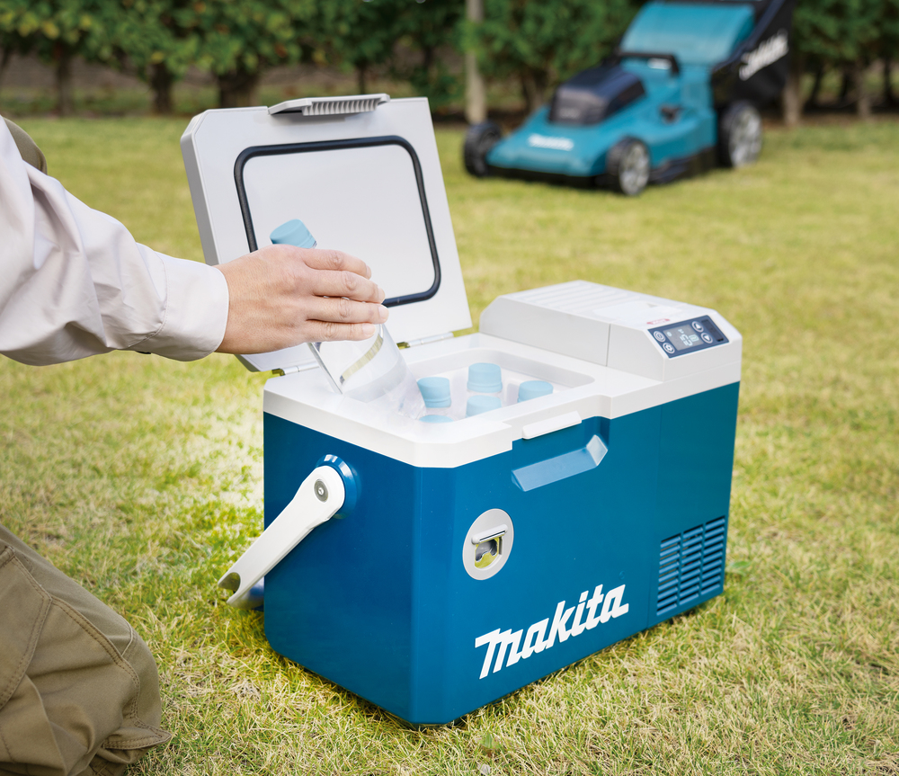 Makita aku külma- ja soojakast CW003GZ, ilma aku ja laadijata