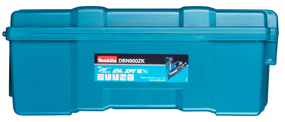 Pildil on sinine Makita akunaelapüstoli DBN900ZK kohver, millel on peal silt, mis näitab toote spetsifikatsioone ja...