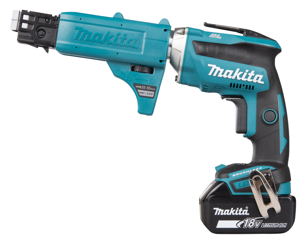 Pildil on Makita akukruvikeeraja DFS452Z, millel on aku, aga mitte laadijat.