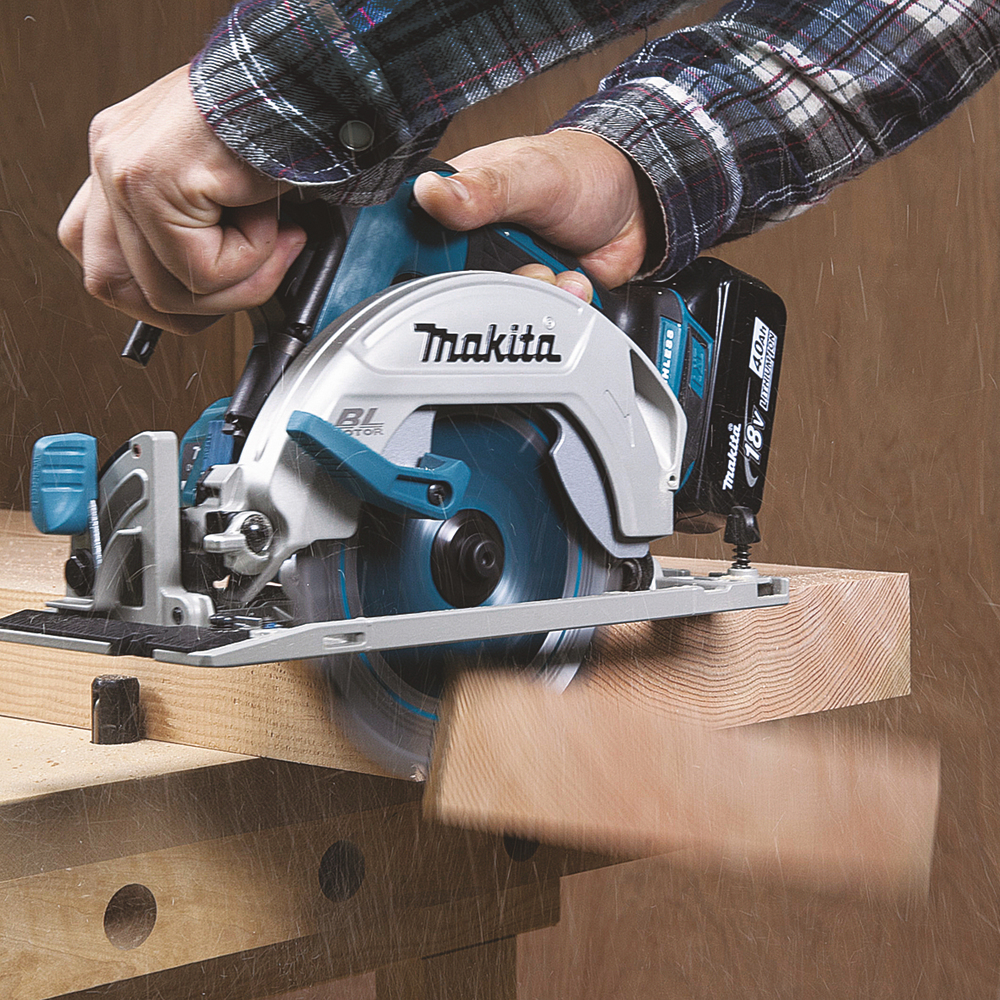 Аккумуляторная циркулярная пила Makita DHS680Z, без аккумулятора и зарядного устройства
