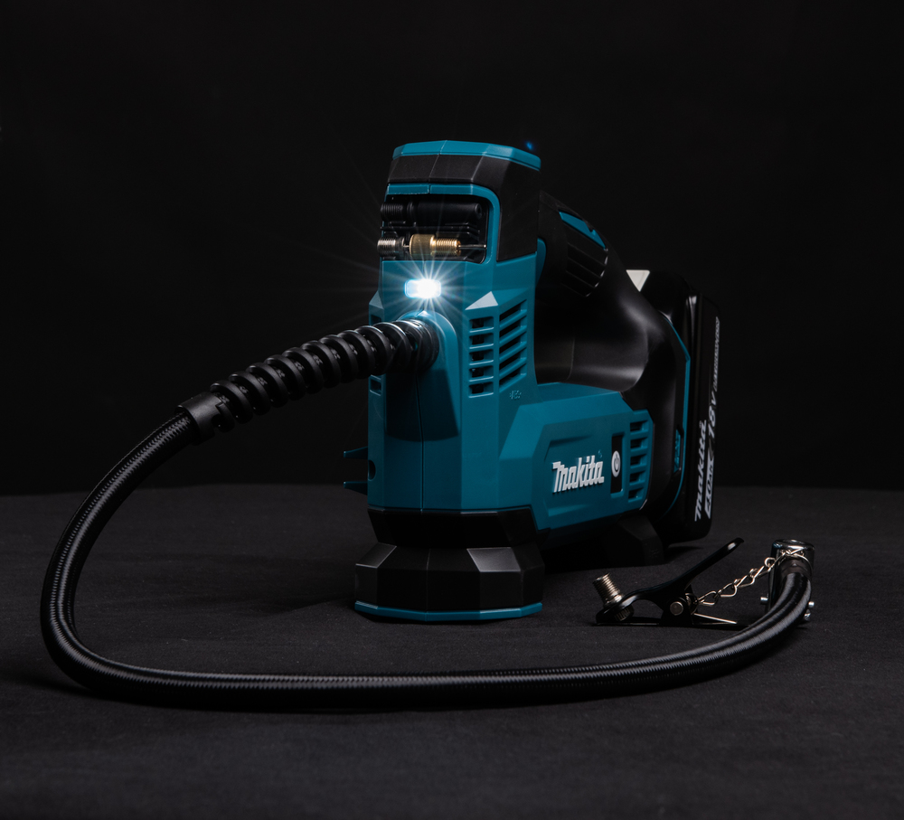 Makita cordless pump DMP180Z, without battery and charger