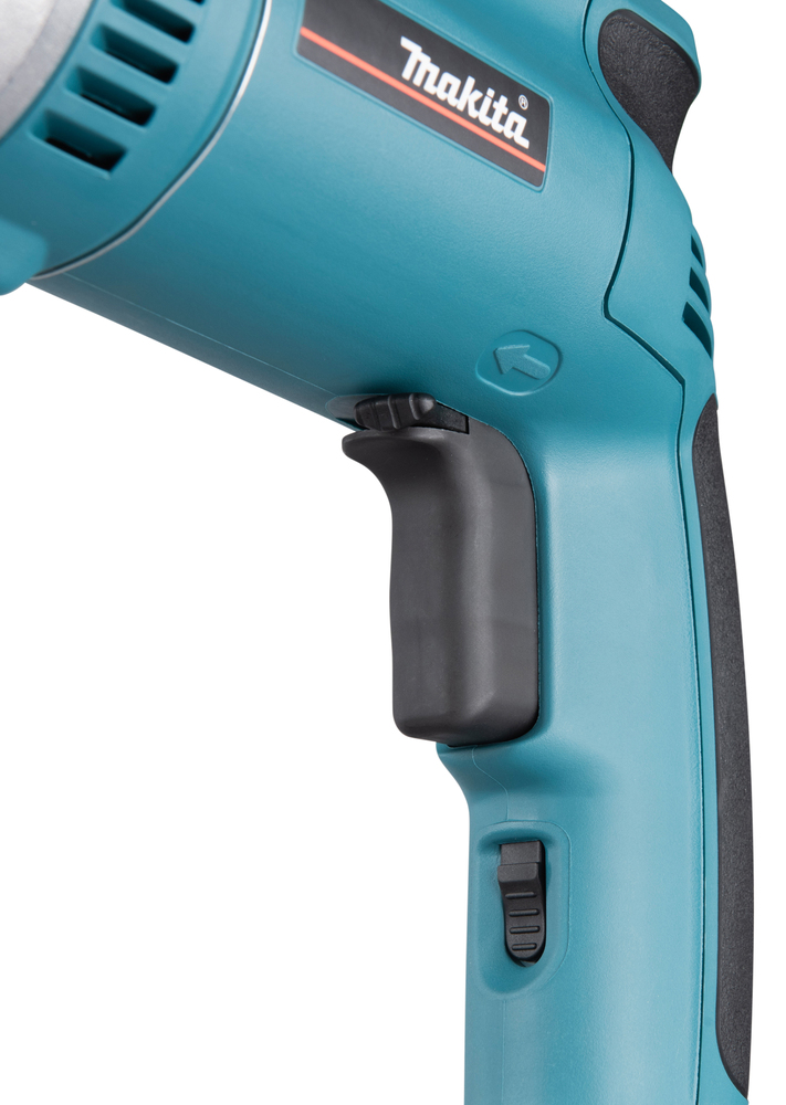 Makita дрель DP4003
