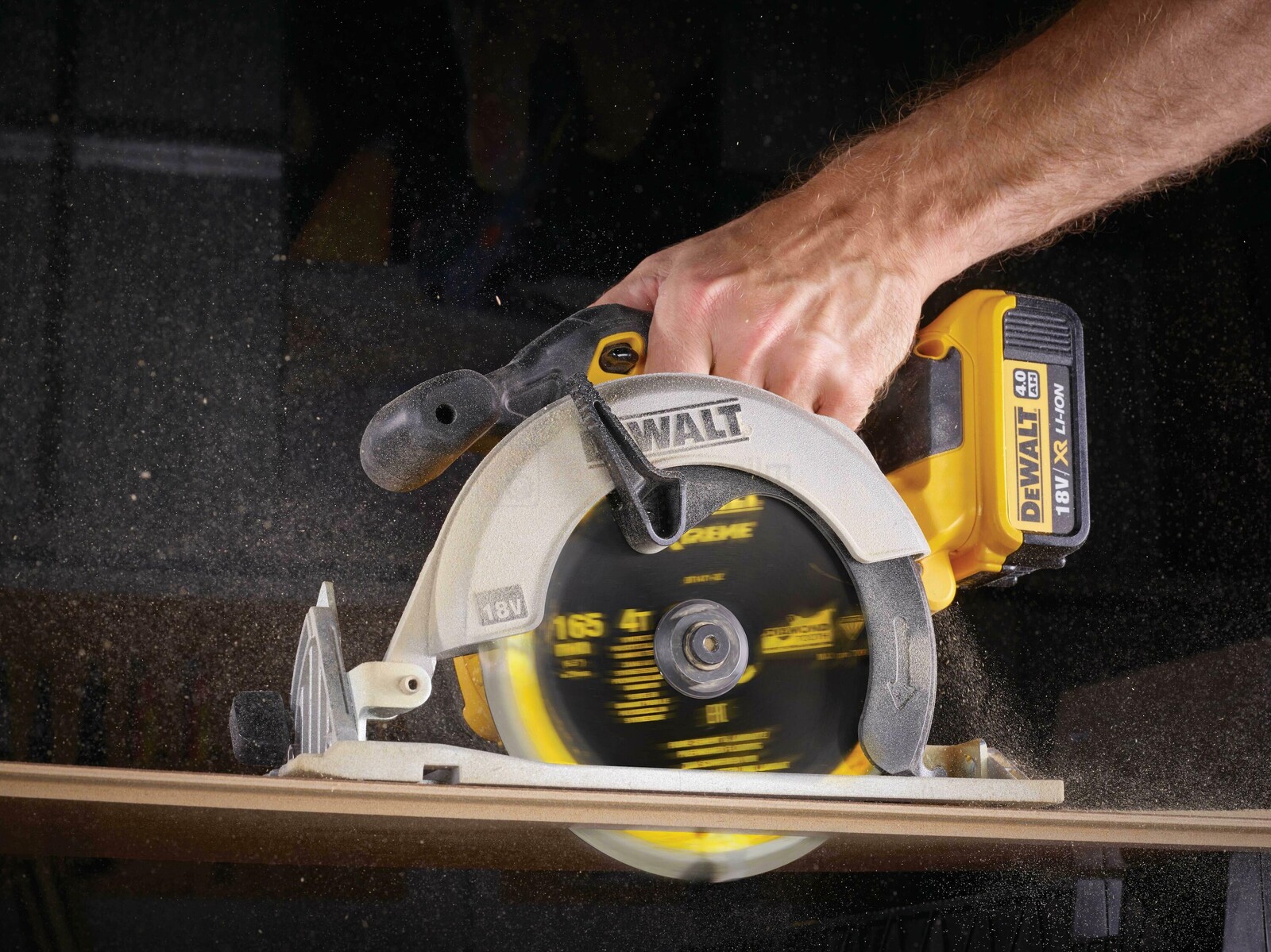 DeWalt saeketas Extreme 165 x 20 mm Z4, kiudtsementplaadile 2