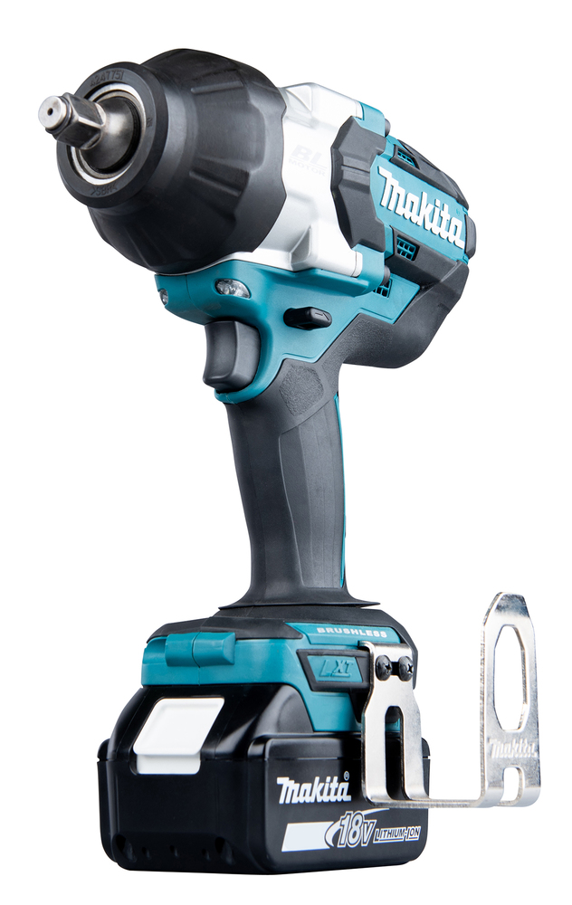 Аккумуляторный ударный гайковерт Makita DTW1002RTJ