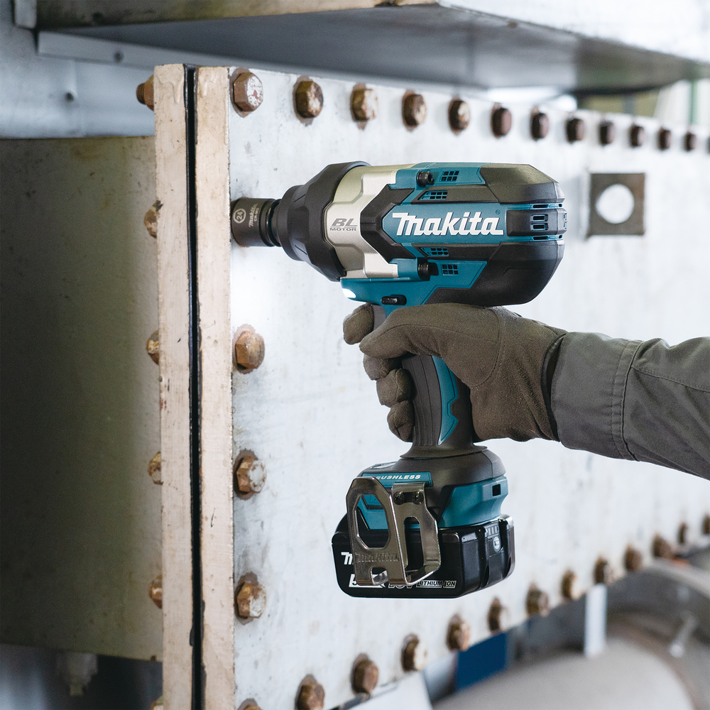 Makita cordless impact wrench DTW1004Z, without battery and charger
