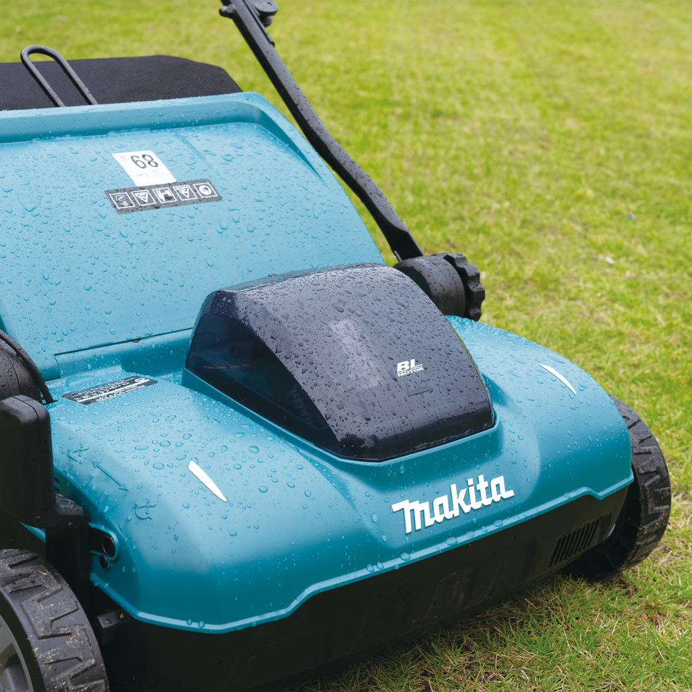 Makita cordless lawn scarifier DUV320Z, without battery and charger