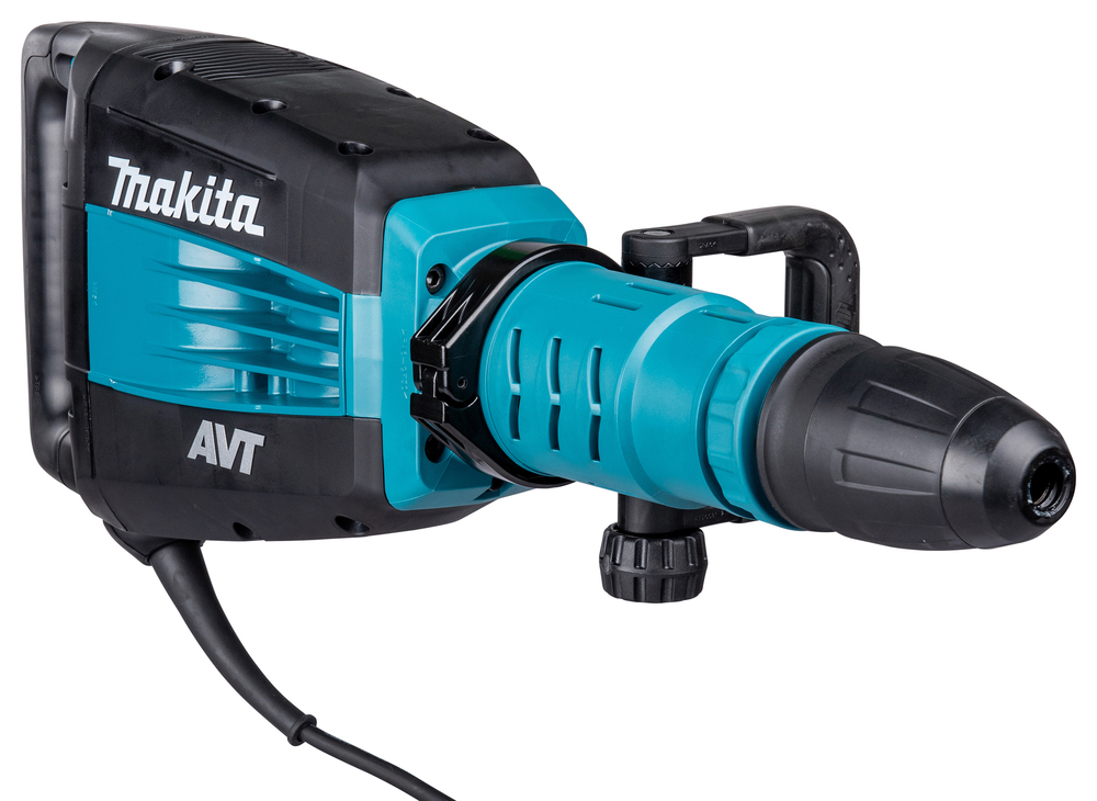 Pildil on Makita piikvasar HM1214C, mida näidatakse valgel taustal küljelt.