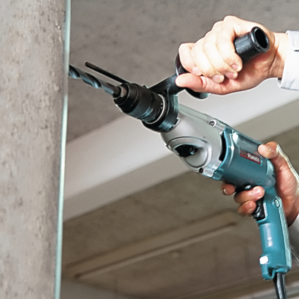 Ударная дрель Makita HP2051FJ