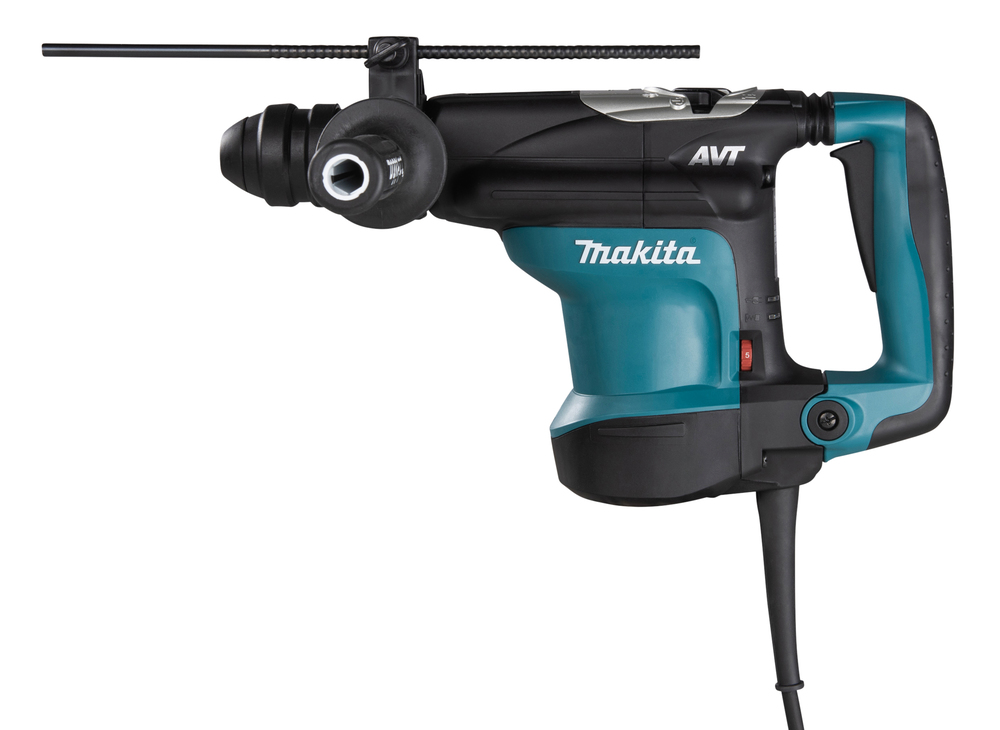 Pildil on Makita puurvasar HR3210FCT, mida näidatakse valgel taustal, koos selle külje käepideme, külje käepideme ja...