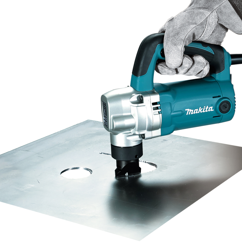 Makita резак по металлу JN3201J