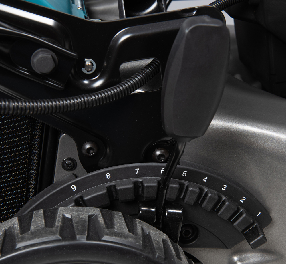 Makita akumuruniiduk LM001GZ01, XGT, ilma aku ja laadijata