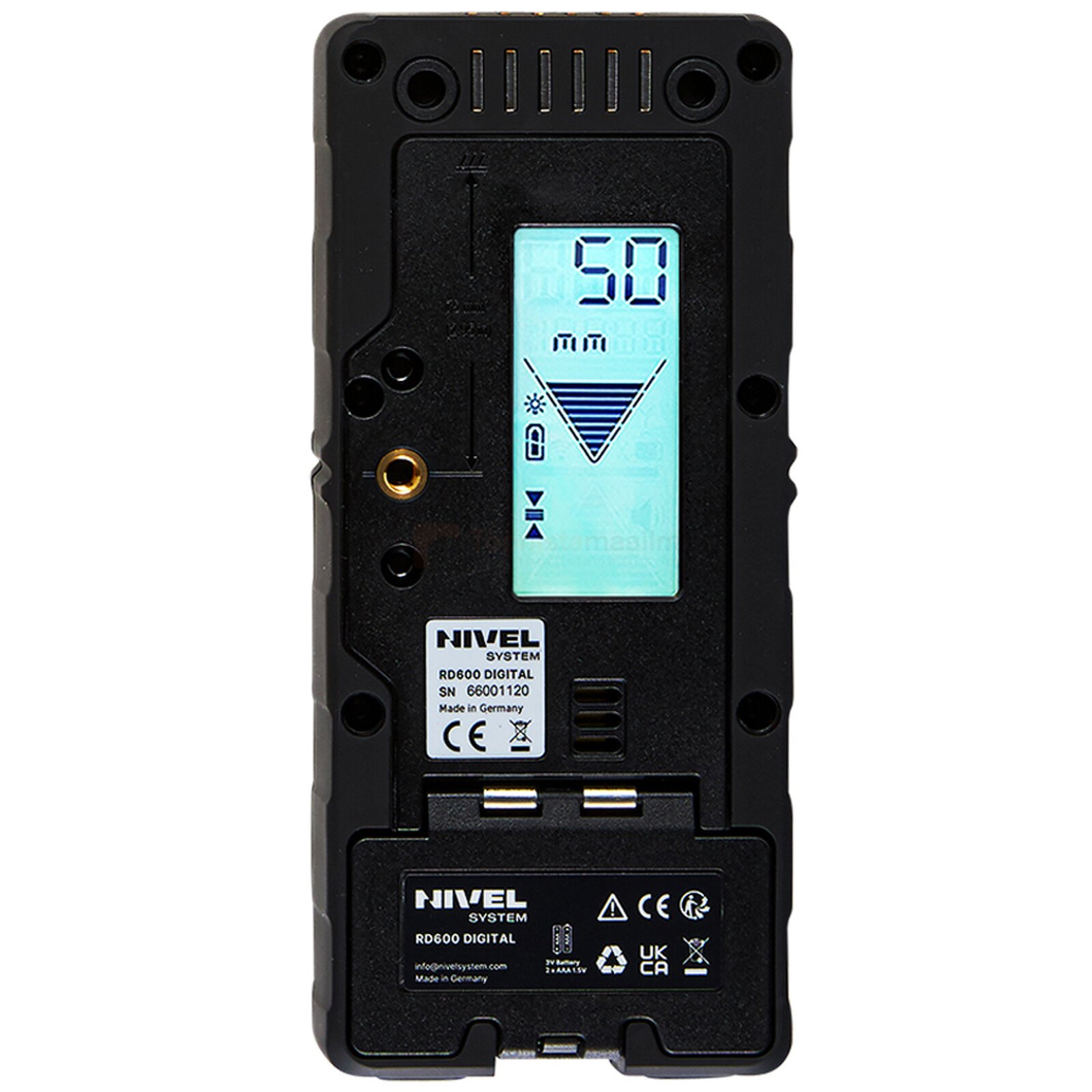 Pildil on NIVEL System laseri vastuvõtja RD600, millel on ekraan, mis näitab mõõdetud väärtust ja muid andmeid.