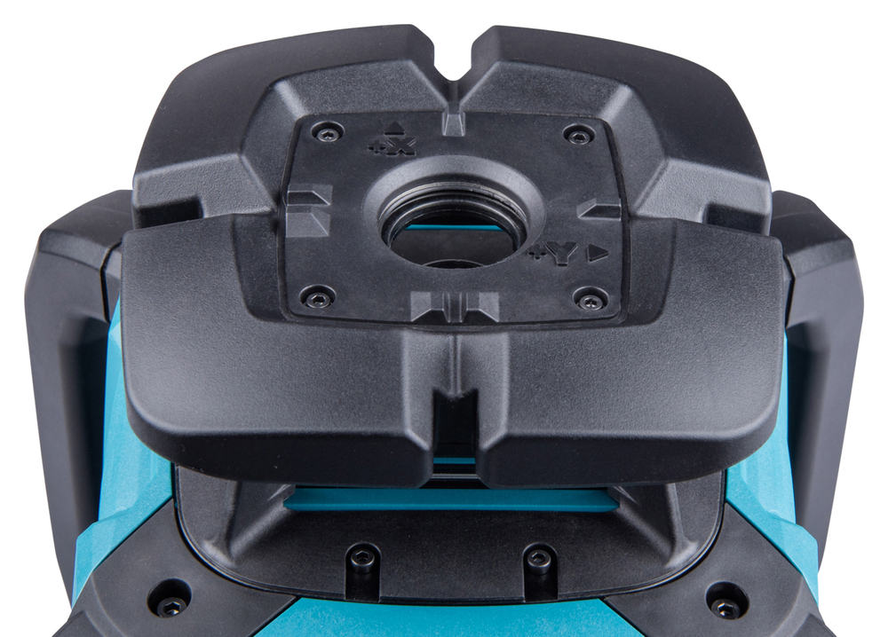 Pildil on detailne vaade Makita akupöördlaser SKR001Z-i peale, nähtaval on seadme korpuse ülemine osa, millel on...