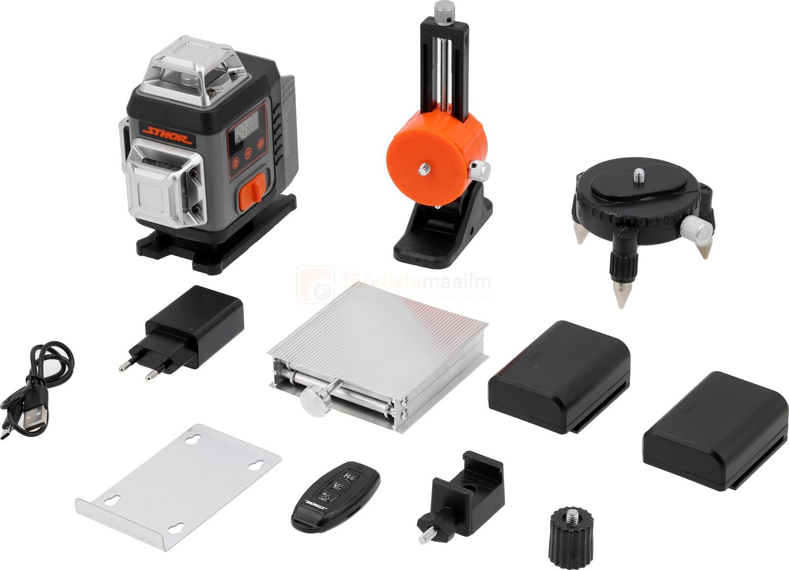 Pildil on STHOR 4D joonlaser, millega on kaasas mitmeid tarvikuid, nagu laadija, kinnitused ja kaugjuhtimispult.