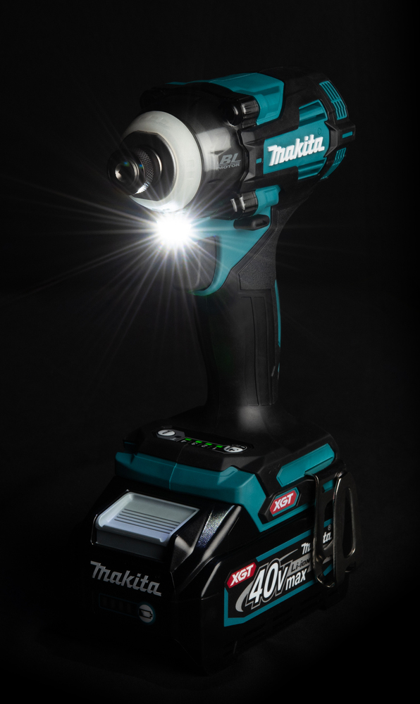 Makita cordless impact wrench TD004GZ XGT, without battery and charger