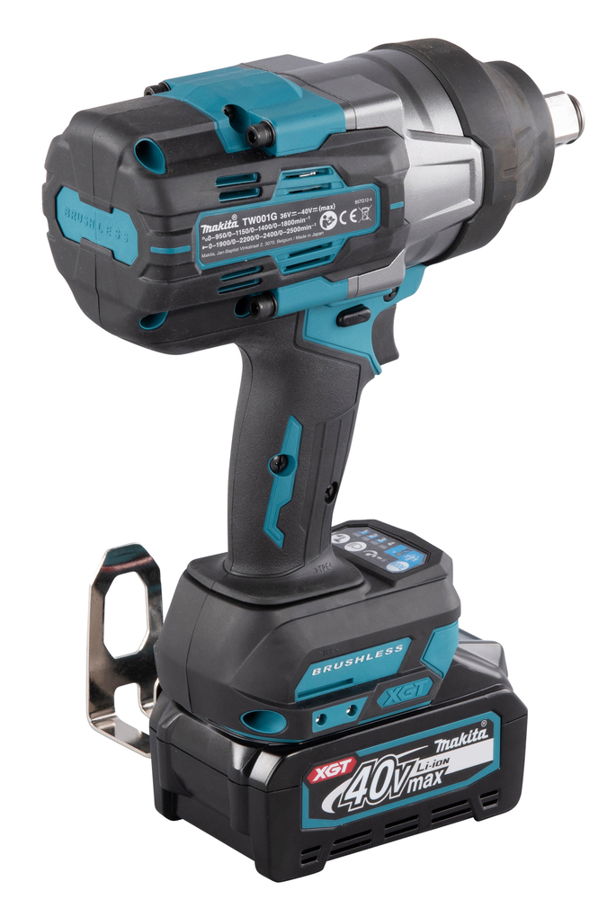 Аккумуляторный ударный гайковерт Makita TW001GM201