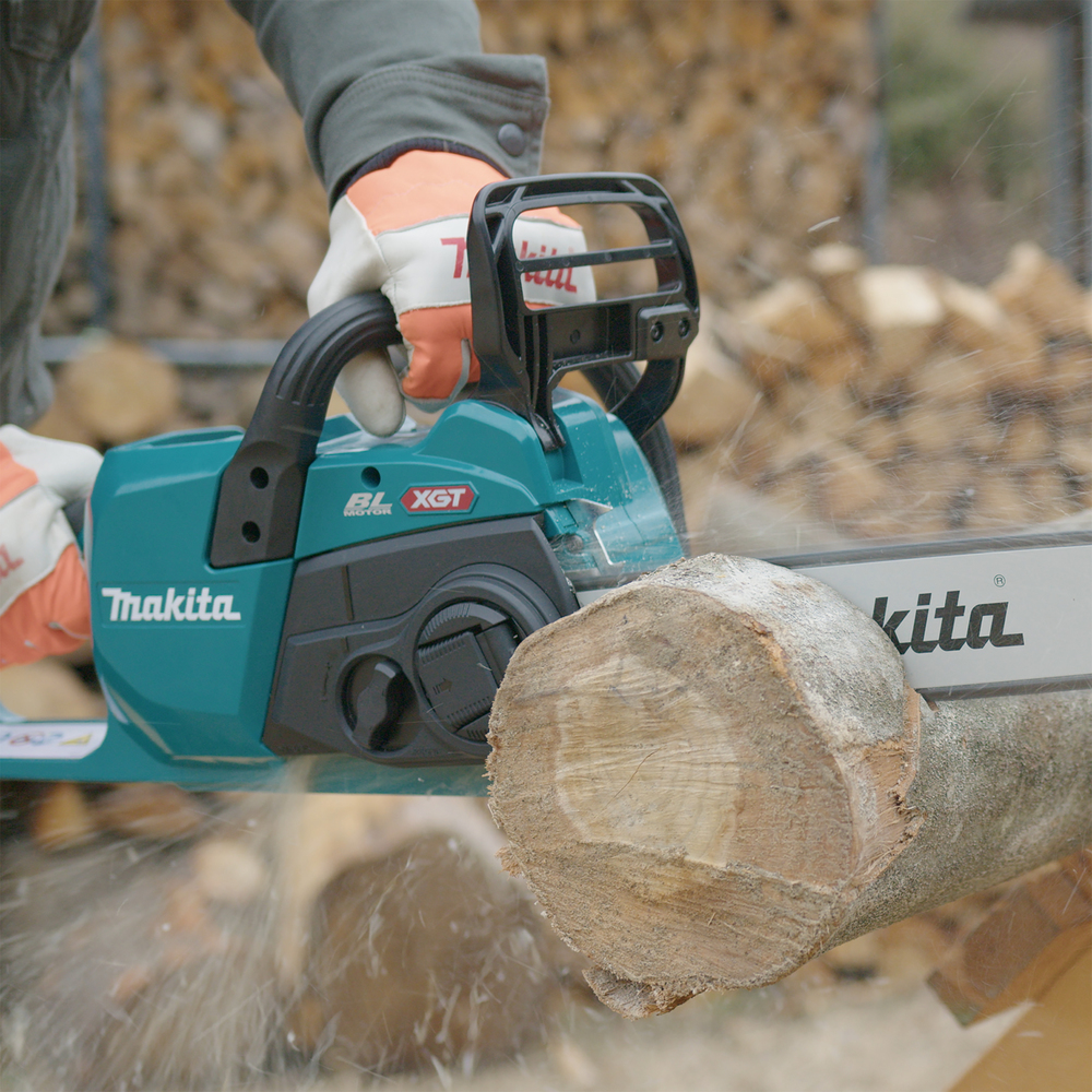 Makita cordless chainsaw UC022GZ, XGT, without battery and charger
