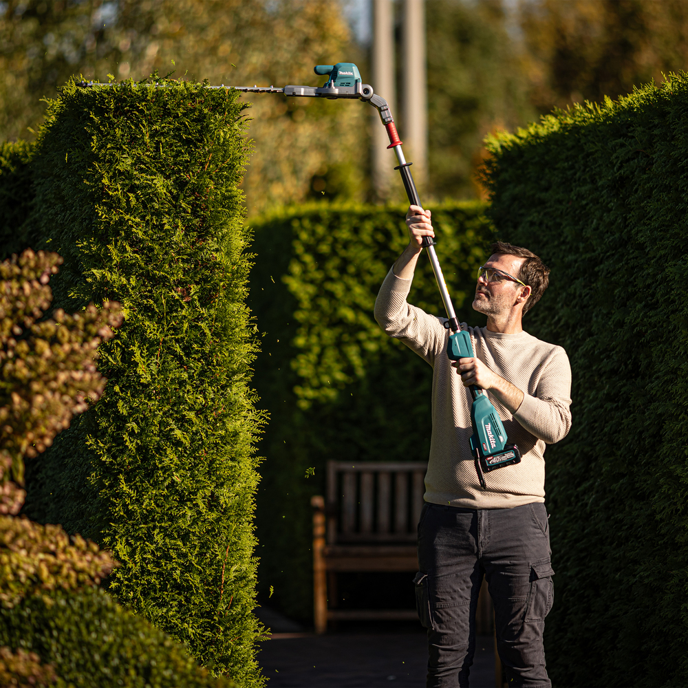 Makita cordless hedge trimmer UN001GZ XGT, without battery and charger