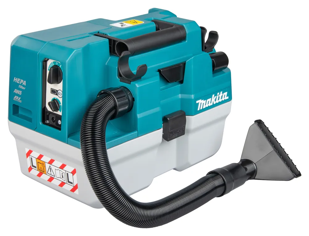 Pildil on Makita akutoitel vee- ja tolmuimeja VC013GLZ, XGT, millel on sinine ja valge korpus ning must imemisvoolik ja...