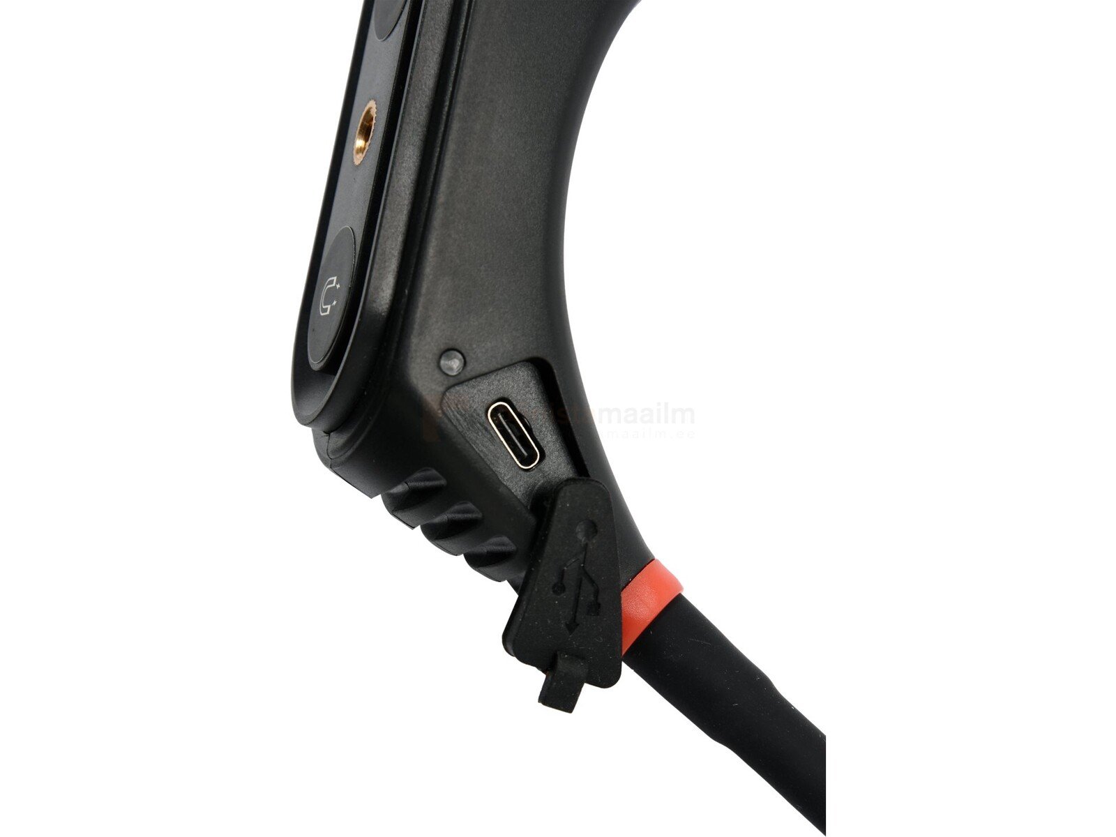 Pildil on näha YATO kaelalambi detail, millel on laadimispistik ja juhtnupud.