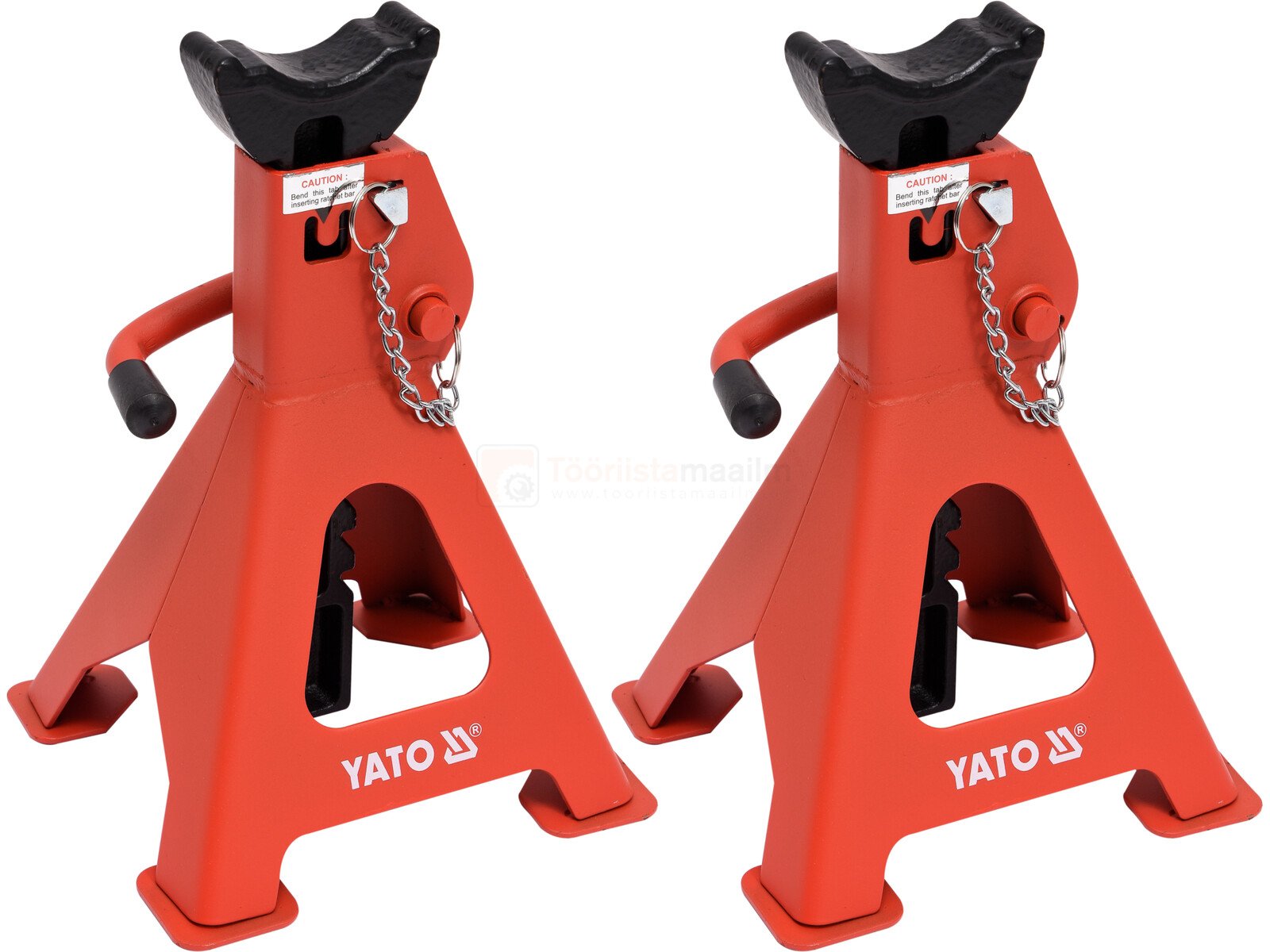 Pildil on kaks punast YATO 3 t autopukki.