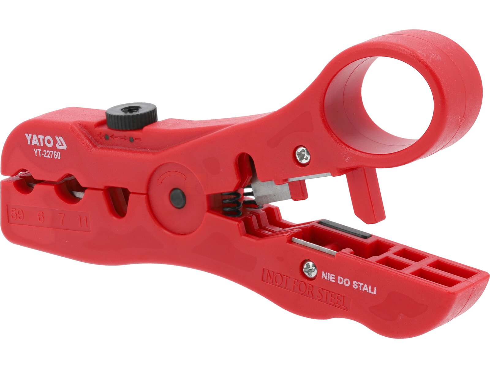 Pildil on punane YATO kaablikoorija, mis on mõeldud antenni- ja võrgukaablite jaoks.