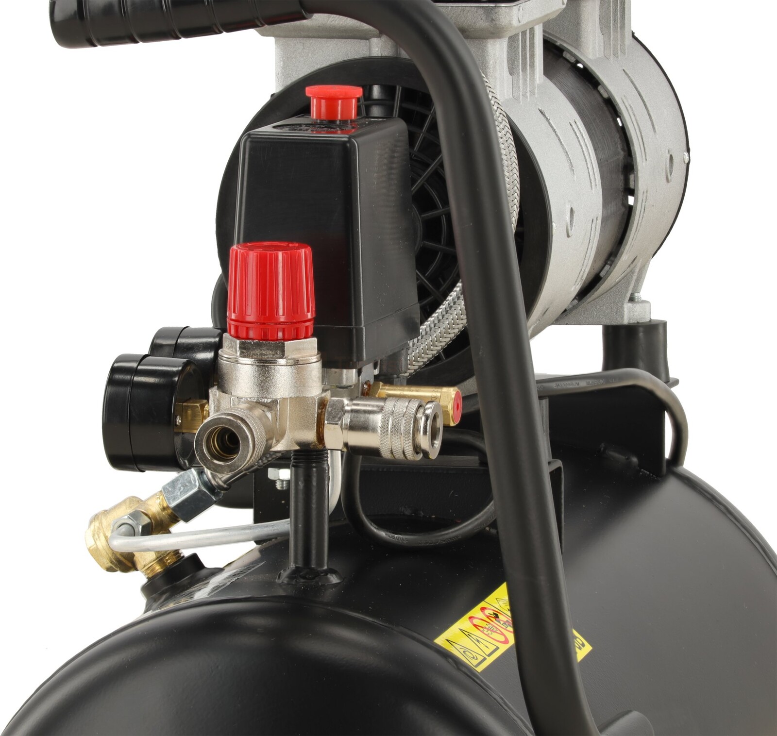 Pildil on YATO kolbkompressor 24 l, millel on näha rõhuregulaator, reduktor ja kaitseklapp.