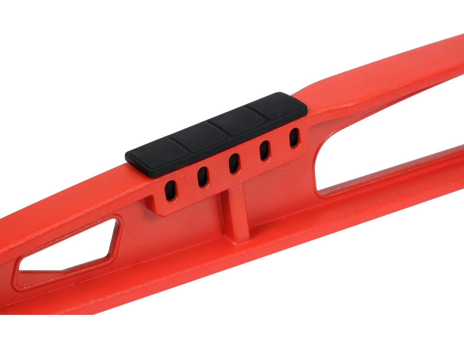 Pildil on näha punane YATO vesilood pikkusega 600 mm, millel on must kummist pehmendus.