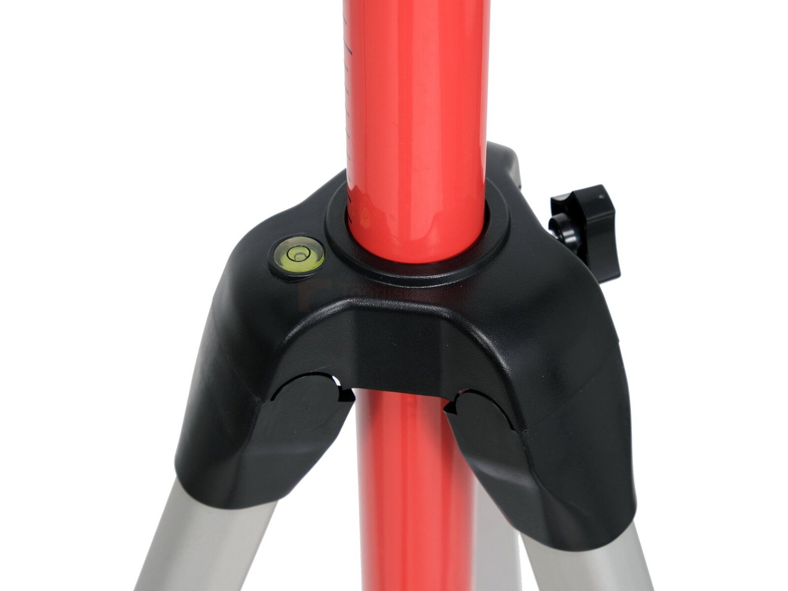 Pildil on näha Yato teleskooplatiga statiivi kinnituskoht, millel on vesilood ja mis on mõeldud 5/8" keermega seadmete jaoks.