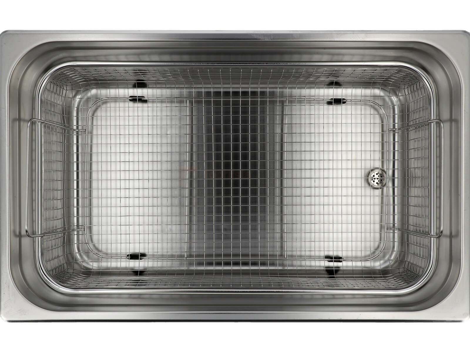 Pildil on YATO ultrahelipesur mahutavusega 30 liitrit, mille sees on korv esemete pesemiseks.