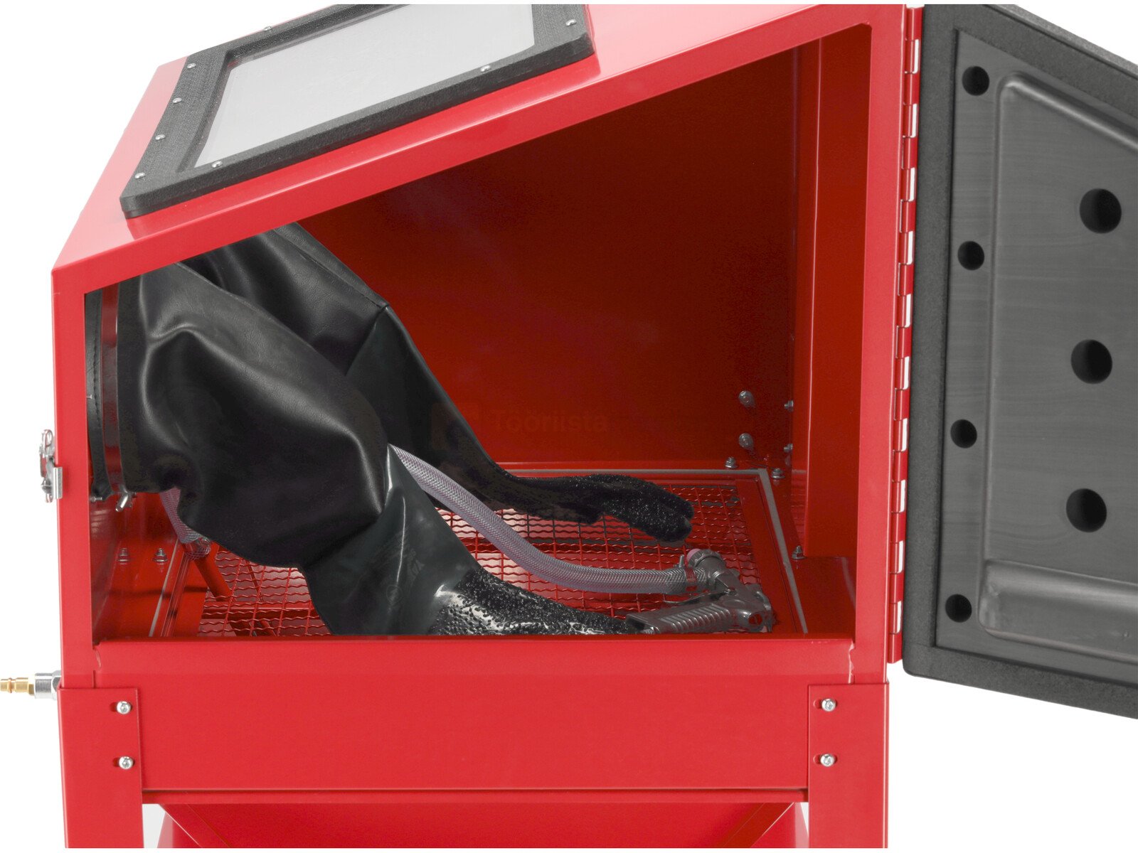 Pildil on avatud Yato liivapritsi kapp, mille sees on kindad ja vaateaken.