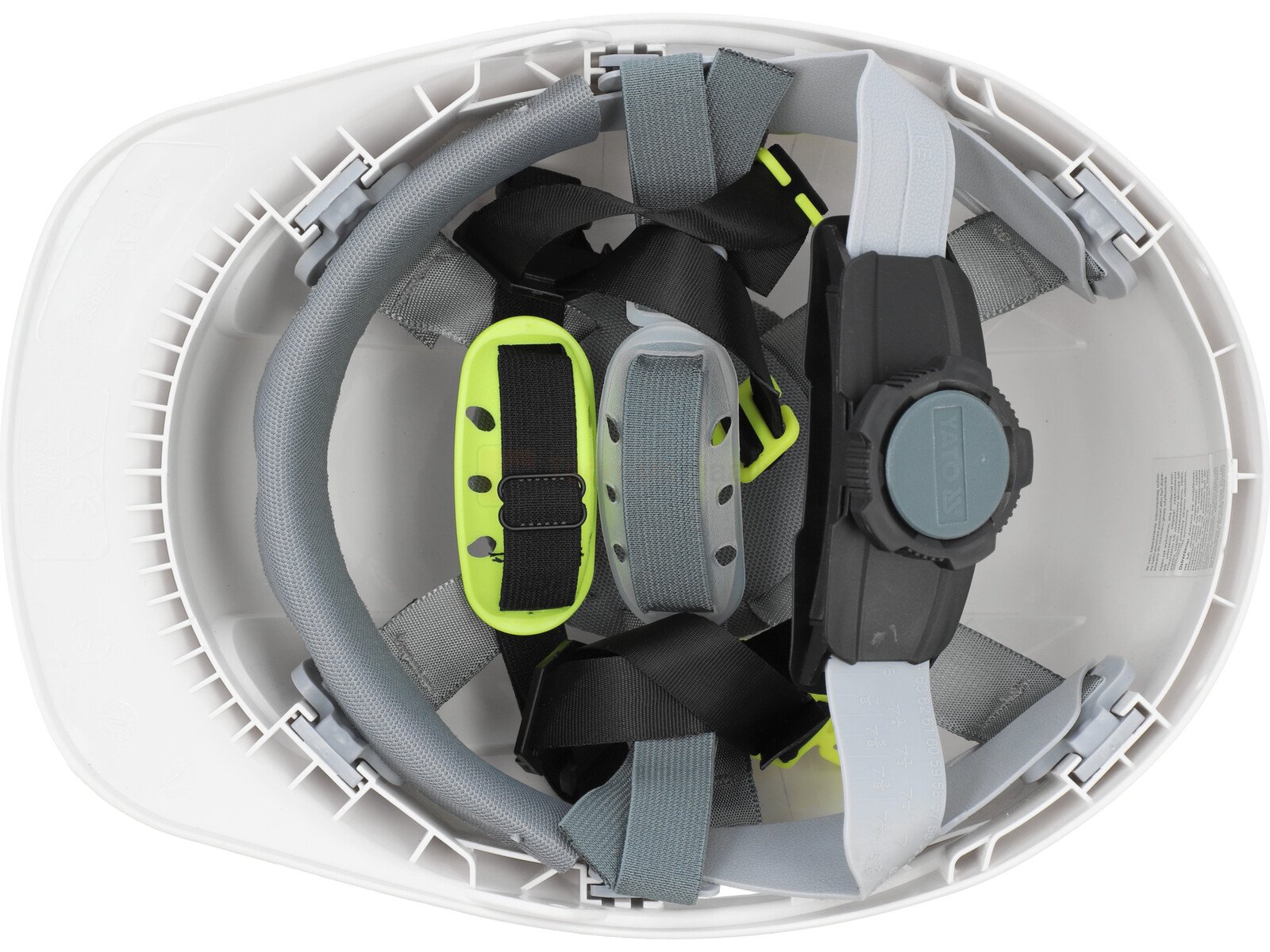 Pildil on YATO kaitsekiiver EN 397:2012 + A1:2012, mille sisemus on nähtav, koos rihmade ja reguleerimismehhanismiga.