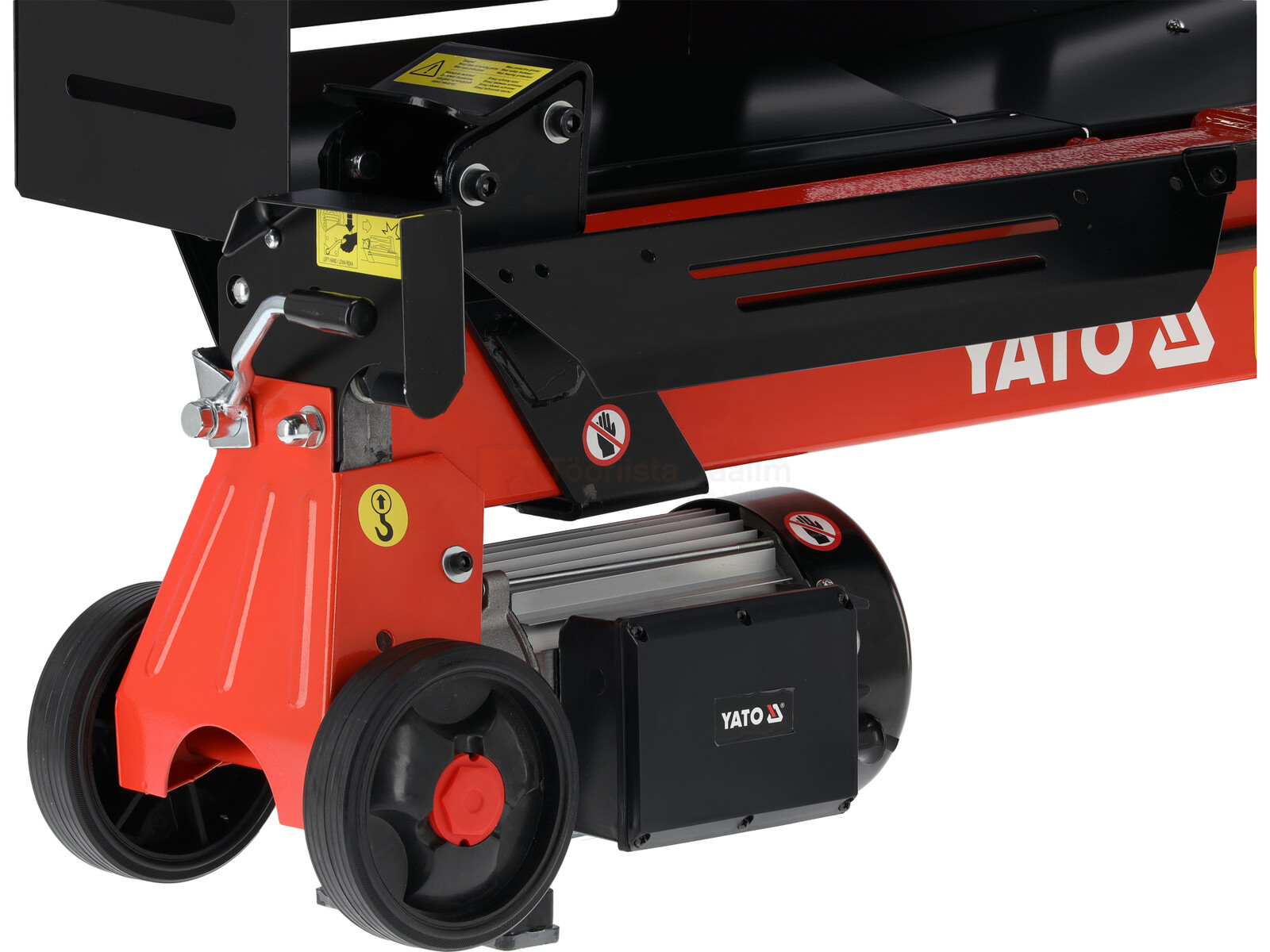 Pildil on näha YATO puulõhkuja 7T 230V, millel on punane raam, mustad detailid, rattad ja mootor.